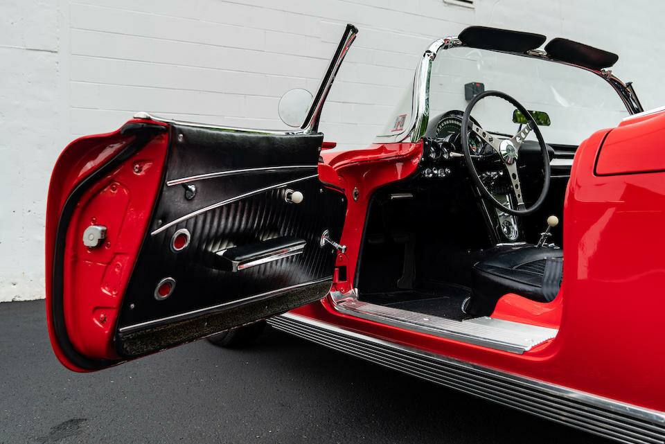 chevrolet-corvette-roadster-1962-amerikanskaya-legenda